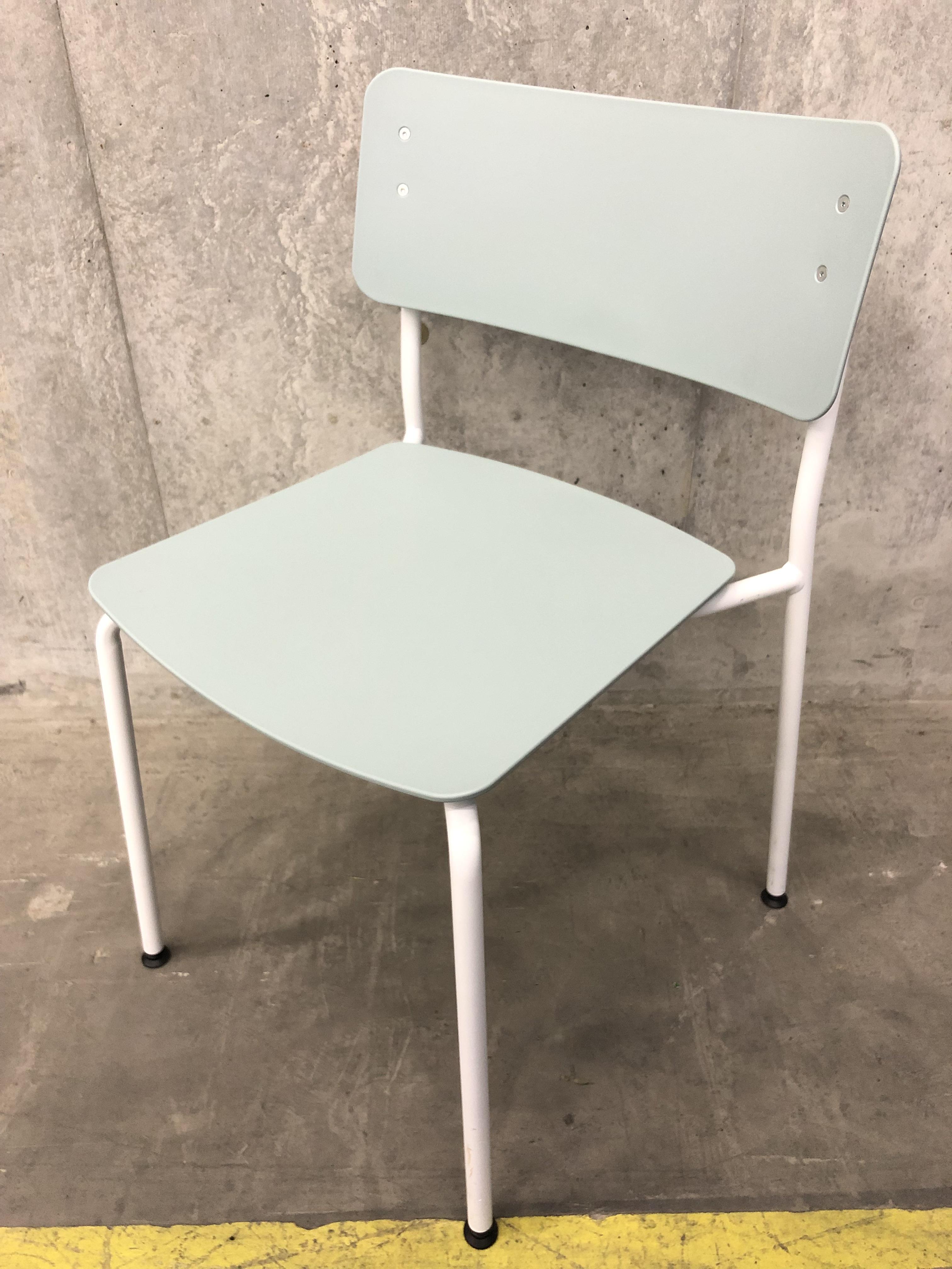 【関東倉庫在庫】【限定1脚】【新品定価2万円以上！】コクヨ製・プロッカチェアが入荷しました！抗菌剤入りの座面・背面！抗菌性は国際標準ISO22196に準じた試験をクリアしています！弊社使用欄【A00827427】
                        その他シリーズ
                                    中古
            