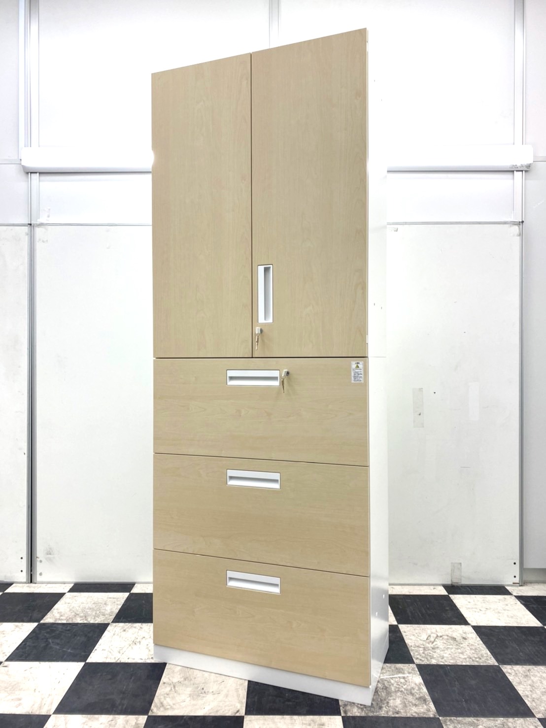 【なんと2021年製の新古品！】コクヨ（KOKUYO）エディアシリーズ　書庫セット（両開き+3段ラテラル）　■色：ナチュラル×ホワイト　幅800㎜　
                        エディア
                                    新古品
            