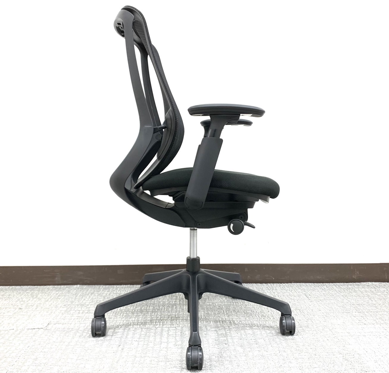 中古】シルフィー C635XR FMP1 オカムラ/okamura 肘付ハイバック