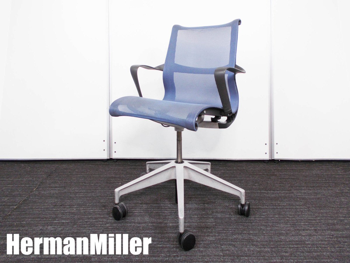 HermanMiller/ハーマンミラー　Setu　セトゥ チェア　アーム付き　ブルー　新品定価11万
                        セトゥーチェア
                                    中古
            