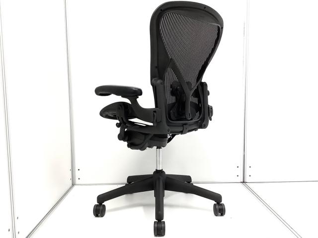 中古】アーロンチェア（ポスチャー フル装備） Herman Miller/ハーマンミラー 肘付ハイバックチェア 349073 - 中古オフィス家具なら オフィスバスターズ