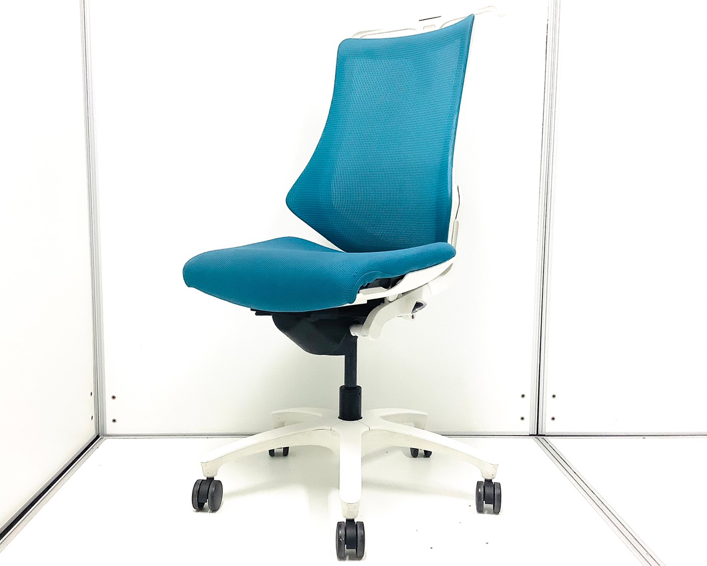 大人気／定番　◆ITOKI／イトーキ　◆F／エフ ※横浜店撮影画像※
                        エフ
                                    中古
            