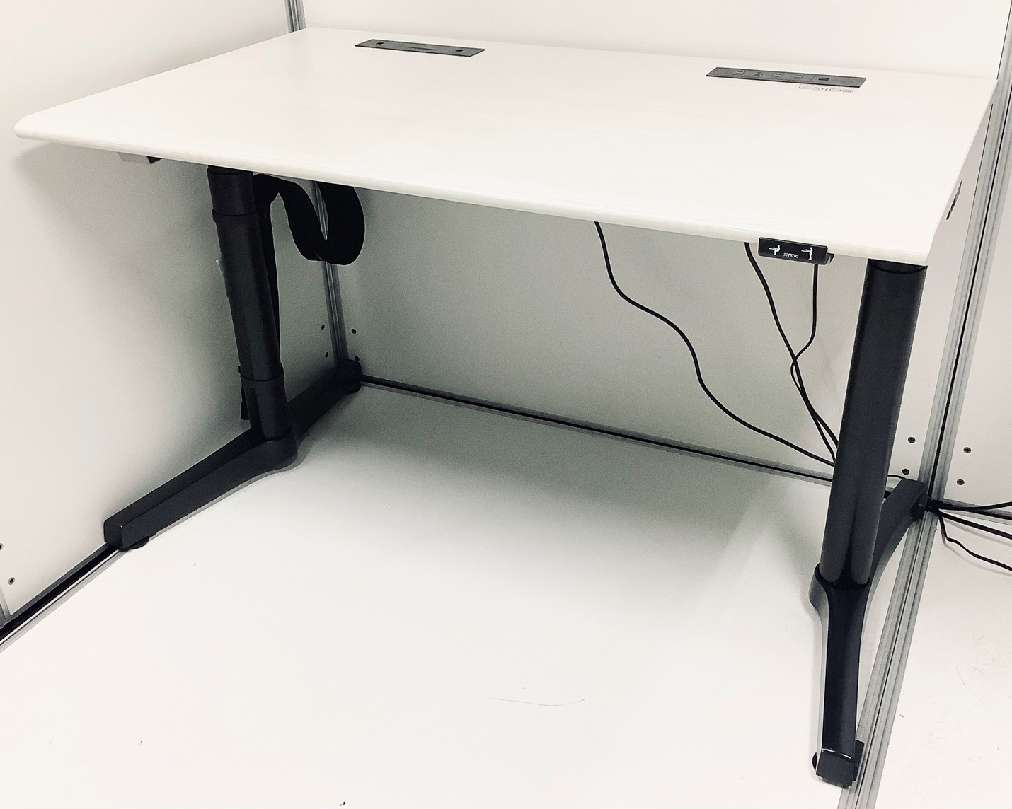 大人気／流行　◆ITOKI／イトーキ　◆toiro／トイロ ※横浜店撮影画像※
                        その他シリーズ
                                    中古
            