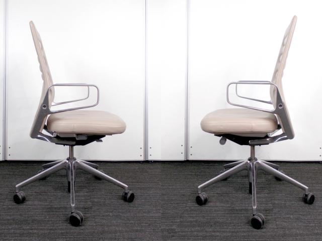 【中古】 vitra/ヴィトラ 肘付ハイバックチェア 349281