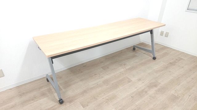 【定価約10万円！！レアサイズの横幅2100ｍｍ！！天板ナチュラルカラー！！】オカムラ/フラプター
                        フラプター
                                    中古
            