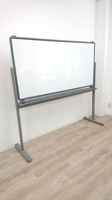 【横幅1800ｍｍサイズの人気商品！！脚付き両面ホワイトボードの入荷です！！】
                        その他シリーズ
                                    中古
            