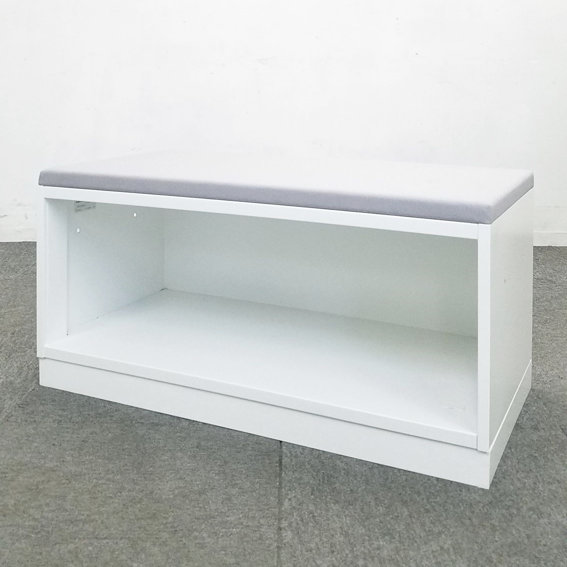 【5台入荷】キャビネット兼スツールとしてもご利用可能な商品入荷！中古　コクヨ　エディア　オープンH350　クッション天板　ホワイト　棚　オフィス　事務什器
                        エディア
                                    中古
            