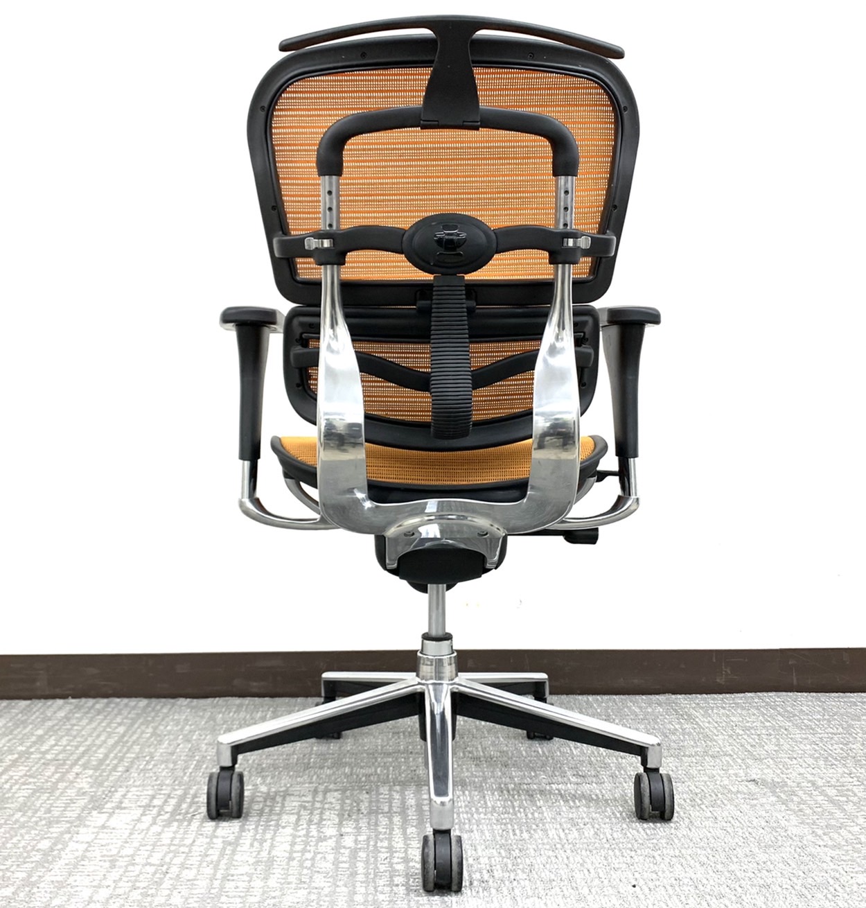 【美品】Ergohuman エルゴヒューマン ベーシック  チェア ハイバック 中古】ベーシック Ergohuman/エルゴヒューマン 肘付ハイバック