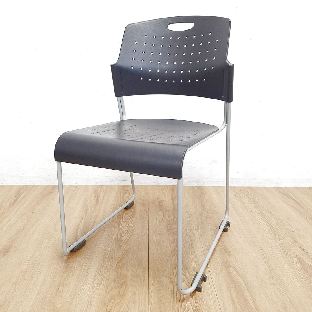 【20脚入荷】コスパの高い会議用チェア入荷！中古　スタッキング　スタック　ミーティング　チェア　オフィス　アイリスチトセ　ブラック
                        HG stacking
                                    中古
            