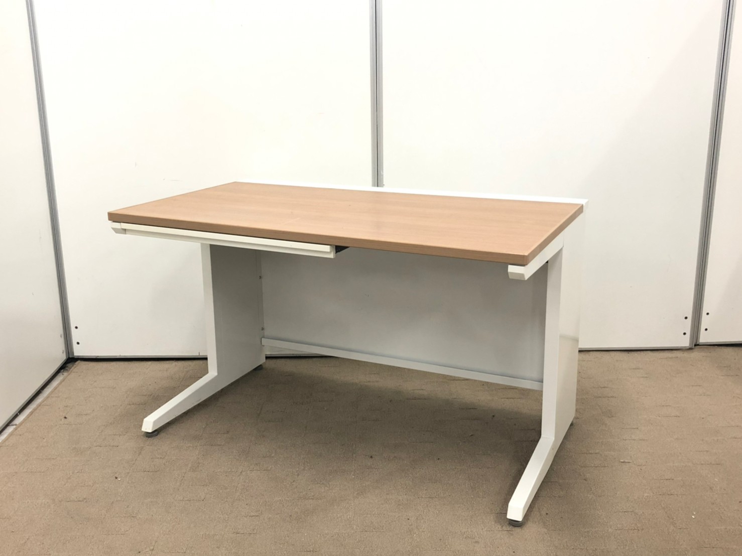 【3台限定の特別価格！】片方が引き出し無しです！【J】【J4】■オカムラ/アドバンス/ダークウッド
                        アドバンス
                                    中古
            