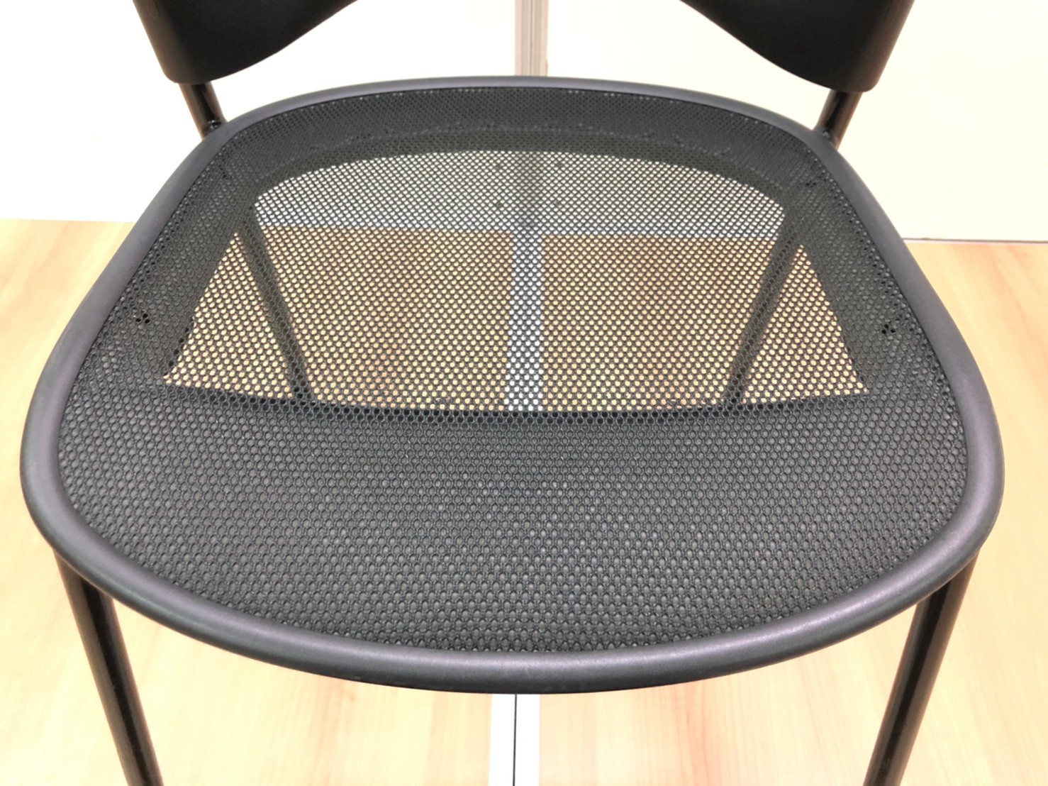 ハーマンミラー ケイパースタッキングチェア 美品中古 中古】ケイパー Herman Miller/ハーマンミラー スタッキング