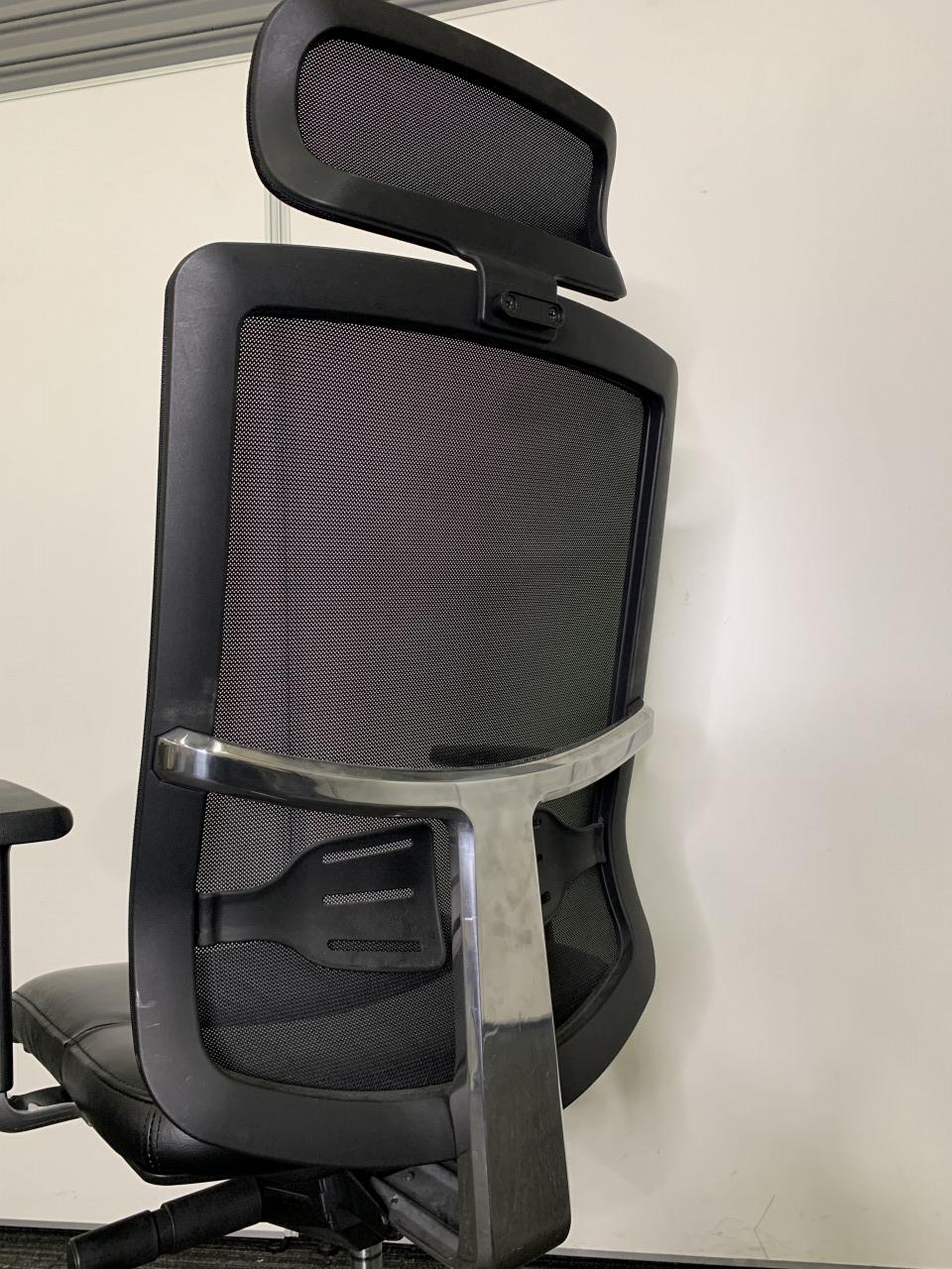 中古】 FMT-05A 井上金庫 肘付ハイバックチェア 352861 - 中古