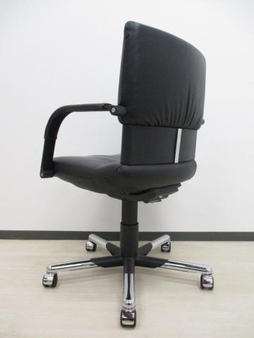 【中古】フィグラ SA411023 vitra/ヴィトラ 肘付ハイバックチェア 352953