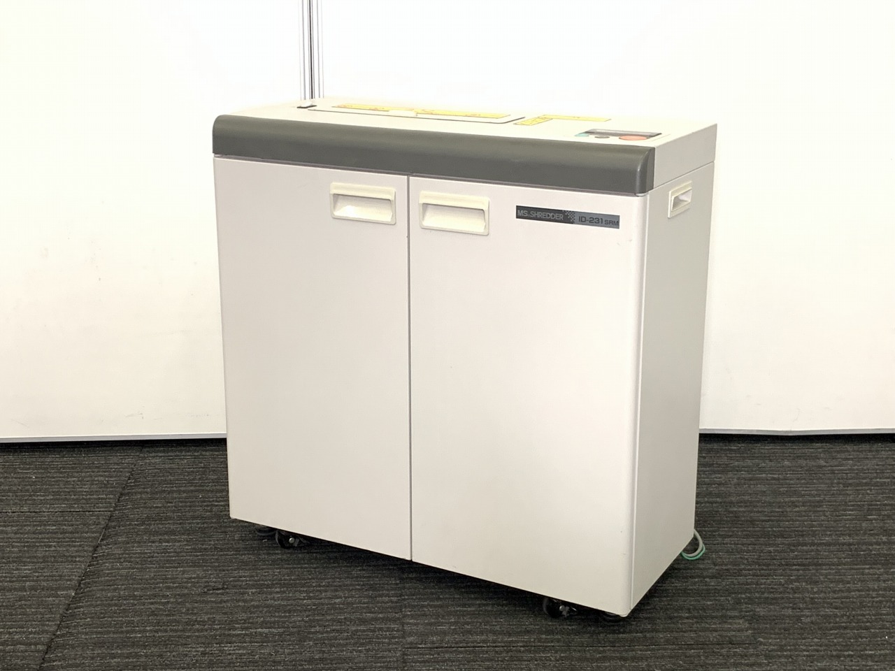 コンパクトな長方形シュレッダー
                        IDシリーズ
                                    中古
            