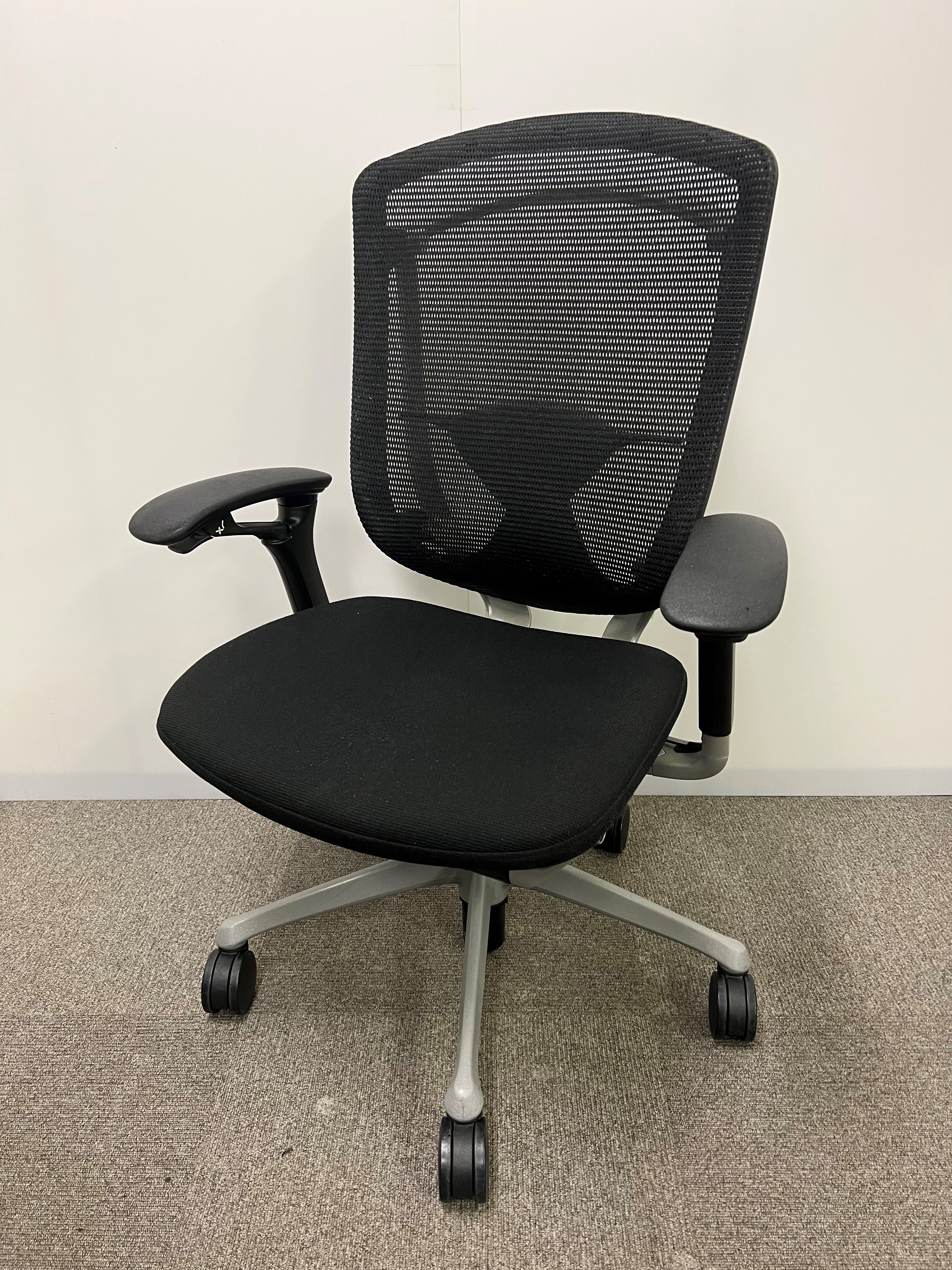 大人気／定番　◆Okamura／オカムラ◆Contessa／コンテッサ　おすすめ　高級チェア　レア　入替　新規購入　在宅ワーク【上下昇降不良　ロッキング不良】おつとめ品　コスト重視　レア
                        コンテッサチェア
                                    中古
            