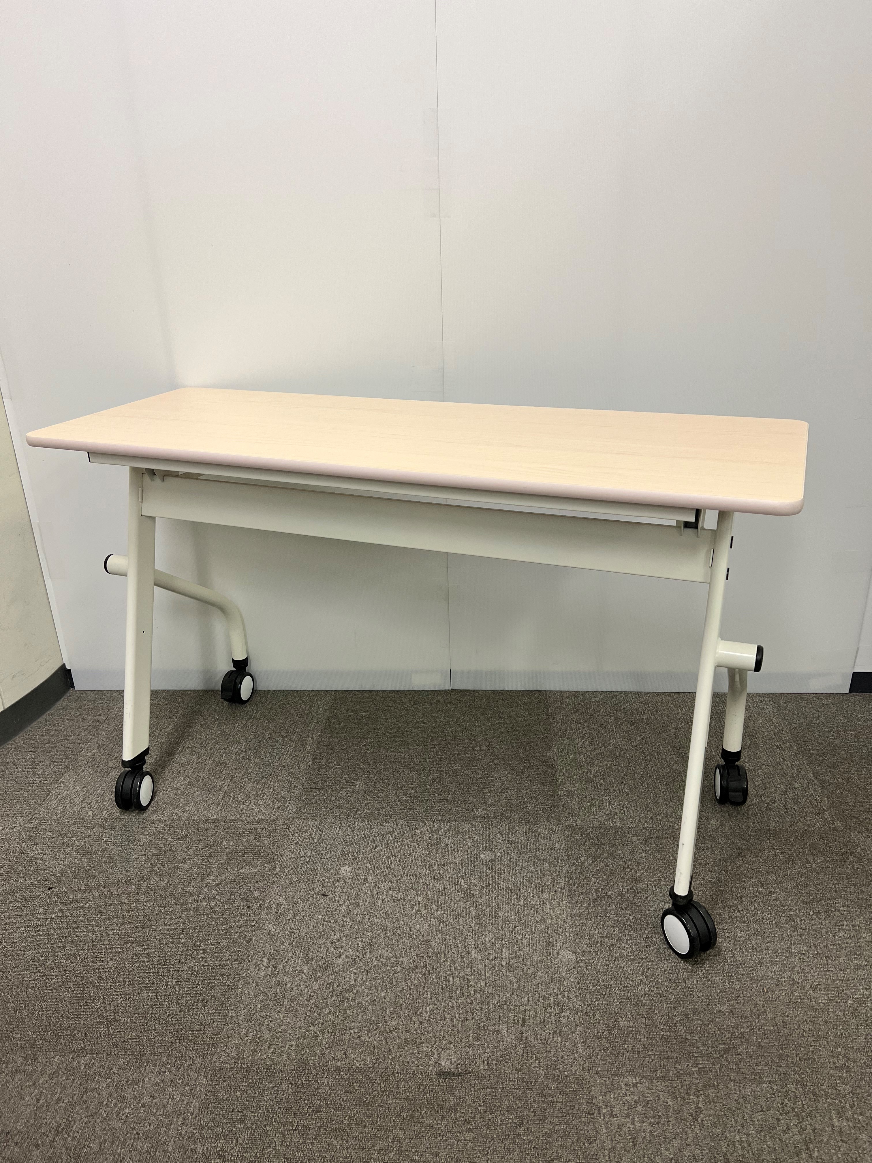 並行スタックテーブル　井上金庫　PNDシリーズ　珍しいW1200タイプ　状態良好　ロット　レア　入替　新規購入　おすすめ
                        PND テーブル
                                    中古
            