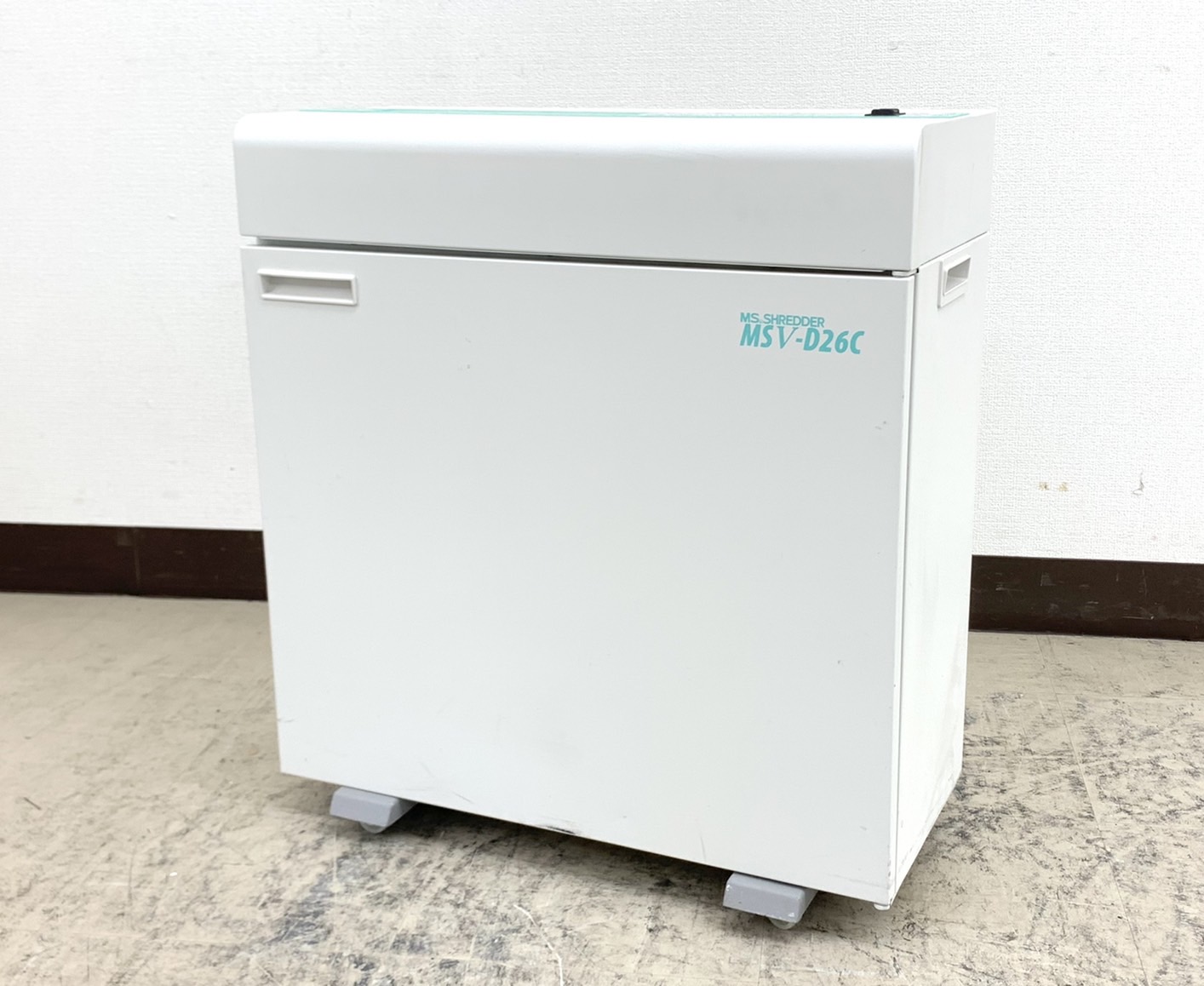 【最大裁断約18枚】デスクサイド丁度よいおおきさ！コンパクトオフィスシュレッダー◆明光商会製【RP】
                        MSVシリーズ
                                    中古
            