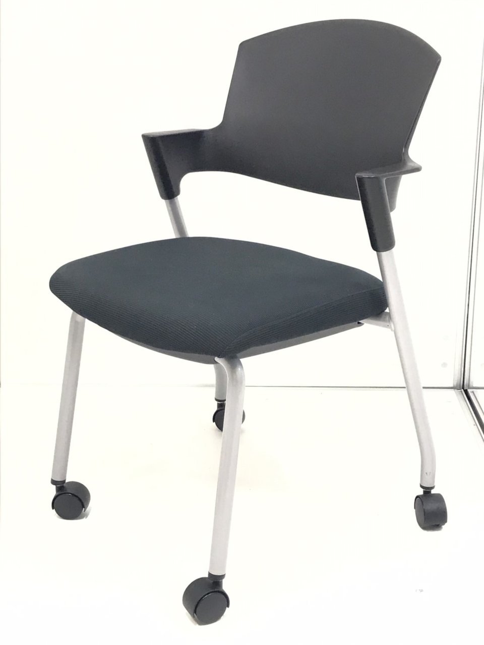 コクヨ(KOKUYO) プロッティ(Protty)チェア■長く使い続けられること、長時間でも快適な座り心地を実現したチェア‼
                        プロッティチェア
                                    中古
            