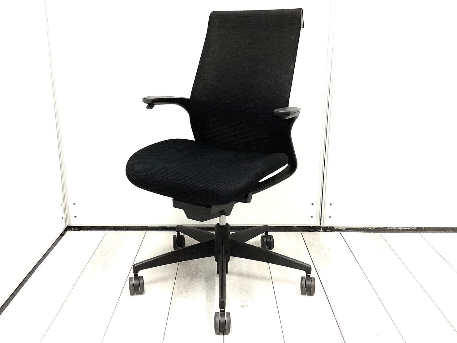 人気／定番　◆KOKUYO／コクヨ　◆M4／エムフォー ※横浜店撮影画像※
                        M4
                                    中古
            