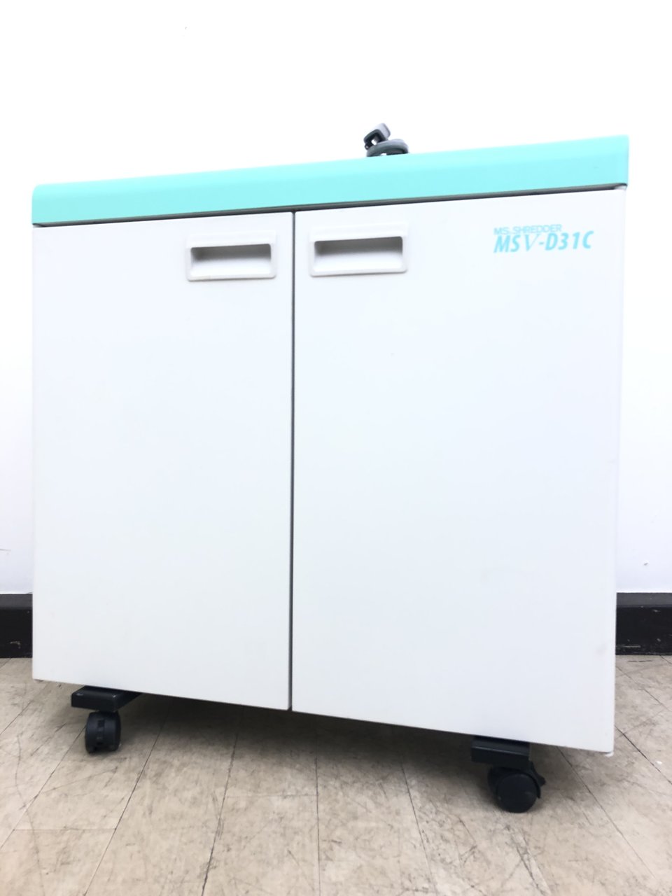 【2012年製】【事務用品】ワンカットクロス　シュレッダー【オフィス家具】
                        MSVシリーズ
                                    中古
            