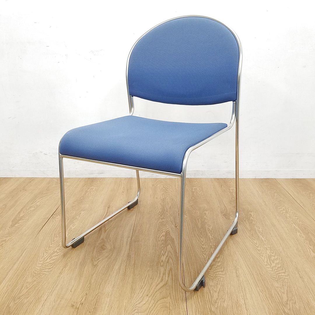 【4脚入荷】コクヨの定番チェア入荷！中古　スタッキング　スタック　ミーティング　会議　リモート　ブルー　オフィス　収納
                        CK-810 シリーズ
                                    中古
            