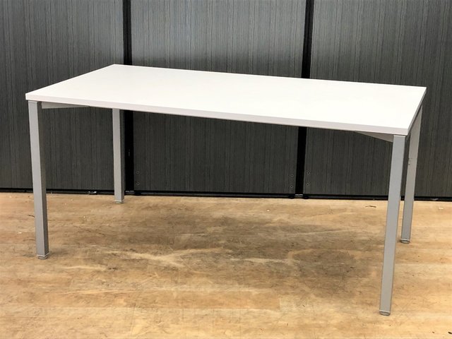 【1台限定】ウチダ製ミーティングテーブルを入荷致しました！中古　テーブル　おしゃれ　オフィス　ホワイト 4つ脚
                        ノティオ
                                    中古
            