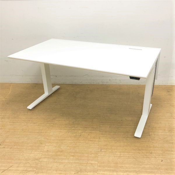 【大量在庫】高さ650～1250mmで可動 立ち姿勢を取り入れ健康志向！オカムラ　スイフトデスク入荷！　　サイズ大きめでゆったりご利用できます　幕板付き
                        Swift
                                    中古
            