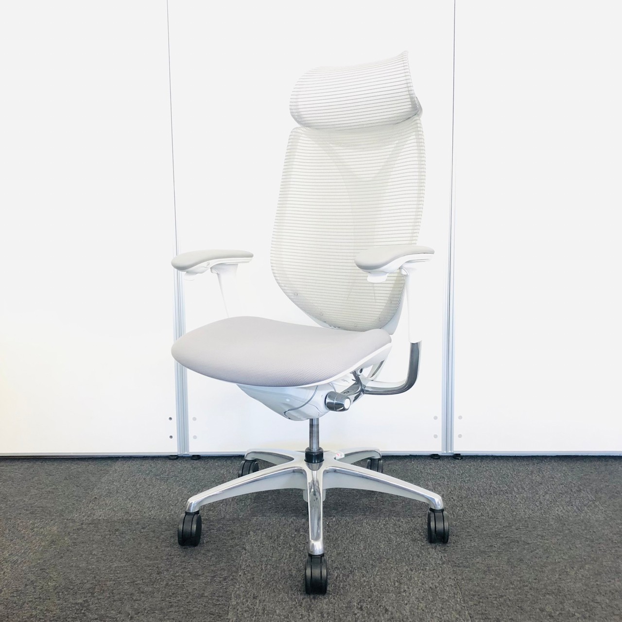【中古】 サブリナ オカムラ/okamura 肘付ハイバックチェア 中古】サブリナ オカムラ/okamura 肘付ハイバックチェア 506382