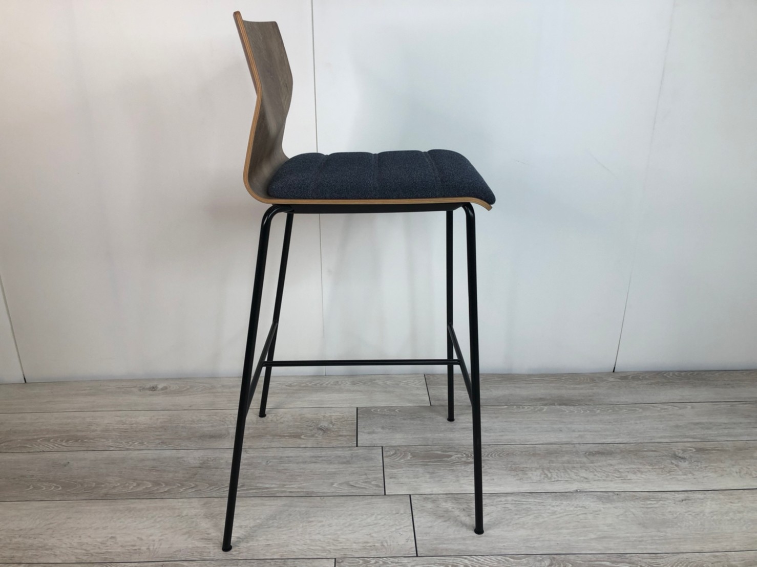 ビンテージ古家具◾️okamura 岡村 折り畳みチェア 椅子 インダストリアル ビンテージ古家具◾️okamura 岡村 折り畳みチェア 椅子