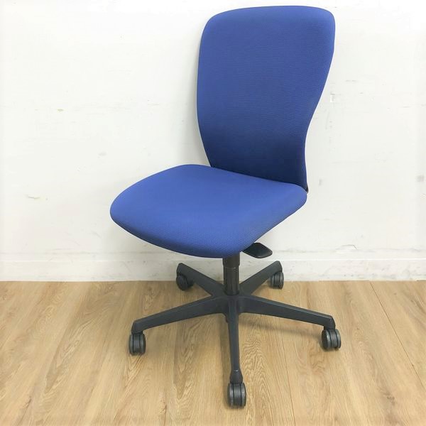 【まとめて入荷】オカムラ　スラート　肘無しハイバック　ミディアムブルー×ブラックシェル×ブラック脚　定番モデルで安心の座り心地
                        スラート
                                    中古
            