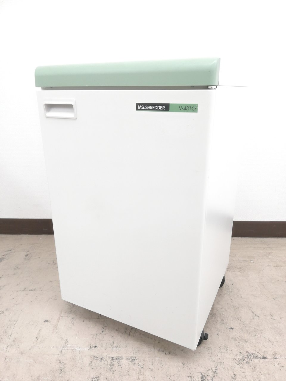 情報を守る、ワンカットクロスタイプ！
明光商会製の業務シュレッダーです！
                        Vシリーズ
                                    中古
            