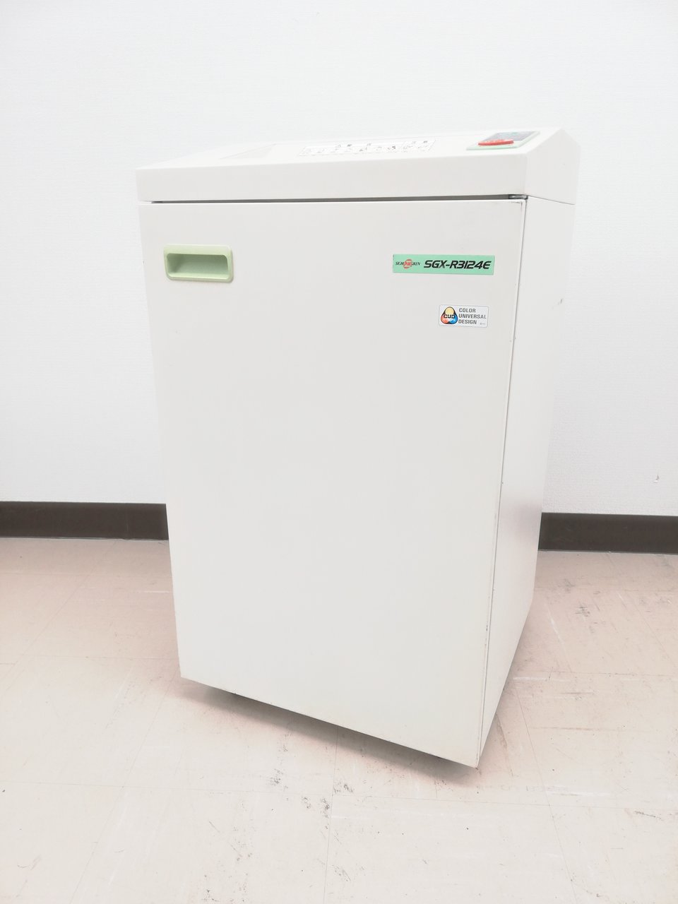 【お手頃業務用シュレッダー】圧縮クロスカットマシン！A4約23枚裁断可能◆シグマー技研製SGX-R3124E
                        シグマシュレッダ
                                    中古
            