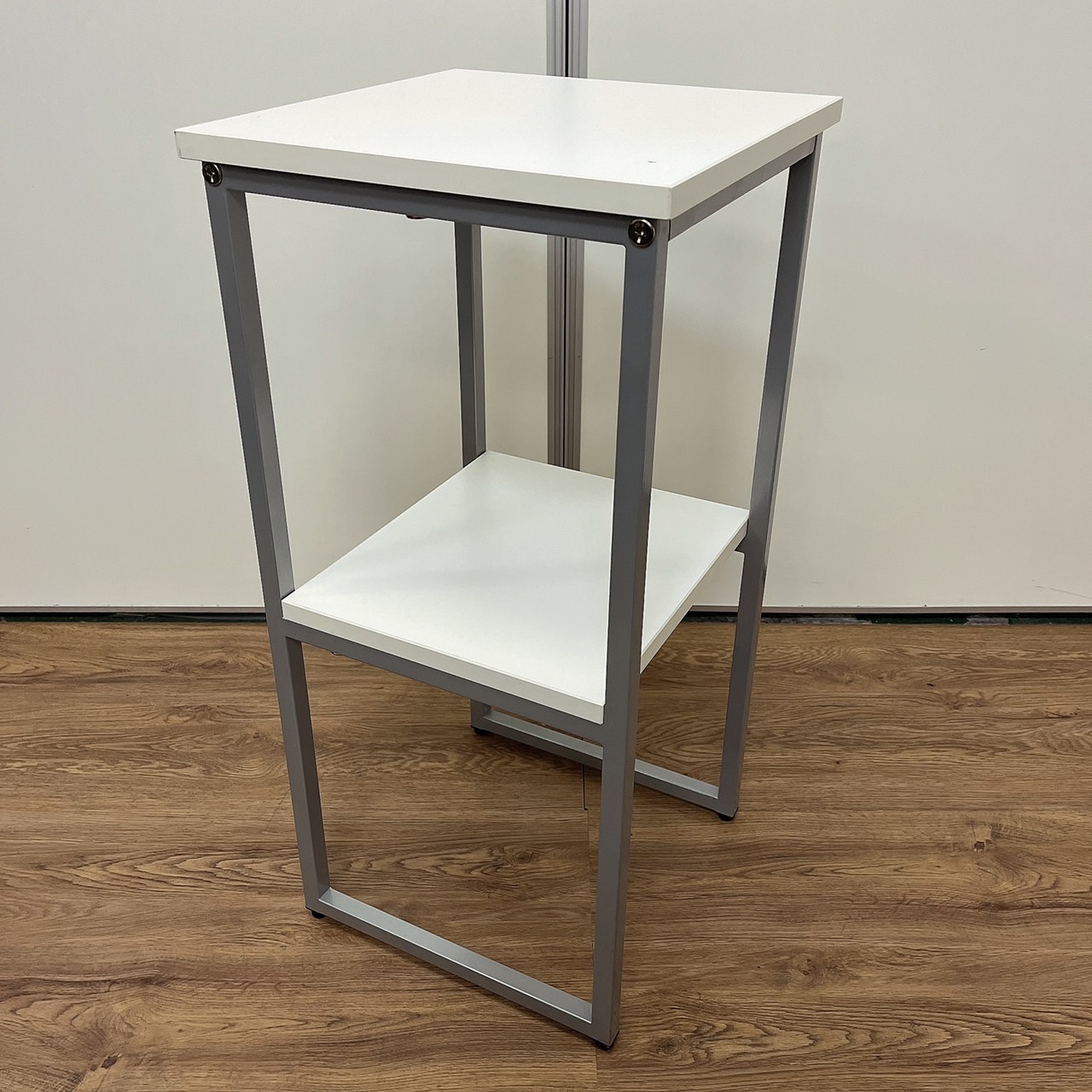 電話・プリンタ台　その他メーカー　白　ホワイト　レア
                        その他シリーズ
                                    中古
            