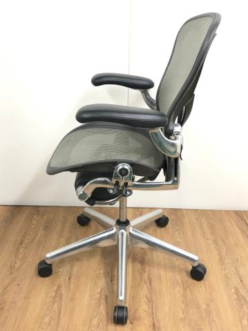 【中古】アーロンチェア（ポスチャー　フル装備） Herman Miller/ハーマンミラー 肘付ハイバックチェア 360169