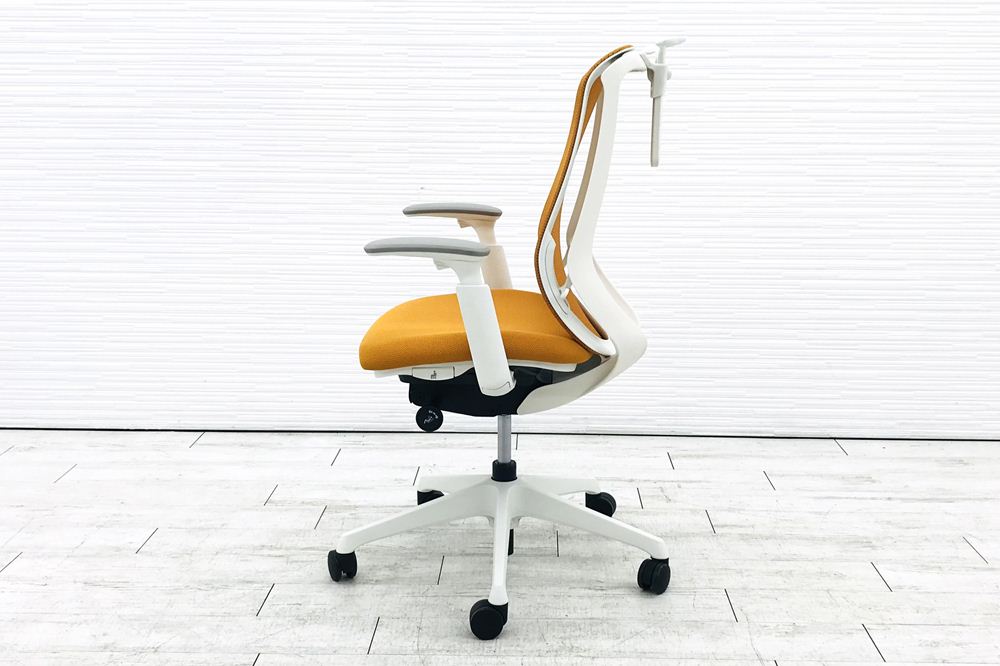 【中古 A(中古品)】Sylphy(シルフィー) C686BW-FMR8 中古 A(中古品)】C686BW-FMR8 | オカムラ Sylphy オフィスチェア