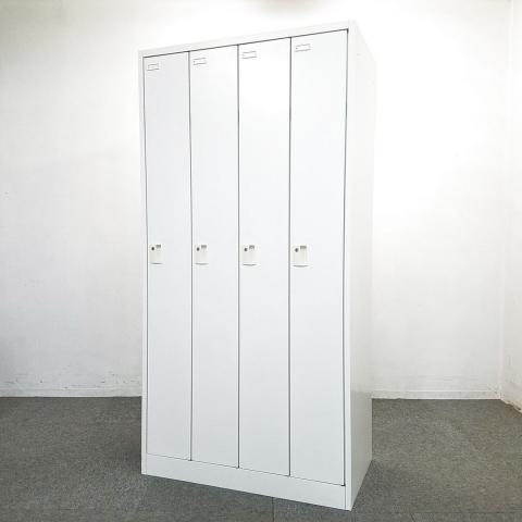 【定価約7万円！！ホワイトカラー４人用ロッカーの入荷です！！人気サイズ！！】■オカムラ■FZ
                        FZタイプ
                                    中古
            