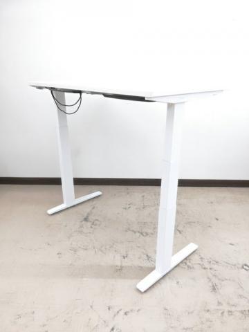 スイフトテーブル 3S103P MG99 オカムラ/オカムラ製 昇降デスク 【好評の為、追加入荷】定番／流行／貴重／レア／◆Okamura／オカムラ ※現品限り
                        Swift
                                    中古
            