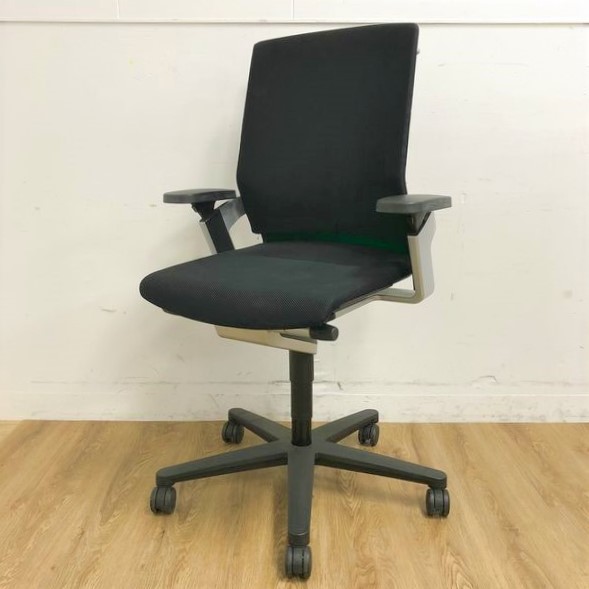 中古】ONチェア Wilkhahn/ウィルクハーン 肘付ミドルバック