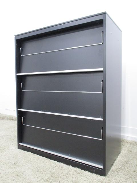 【スタイリッシュなデザイン！】■オカムラ製　雑誌架　ブラック　■パンフレット・カタログ等の保管にもオススメ！【在庫入替】A00847466
                        レクトライン
                                    中古
            