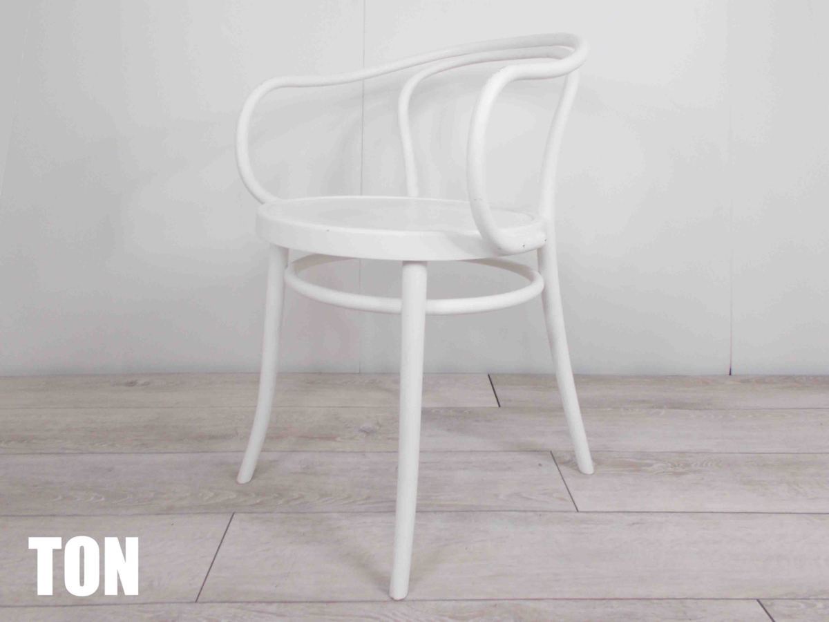 TON /トン　No 30 アームチェア　ホワイト　Michael Thonet/ミヒャエル・ト―ネット
                        その他シリーズ
                                    中古
            