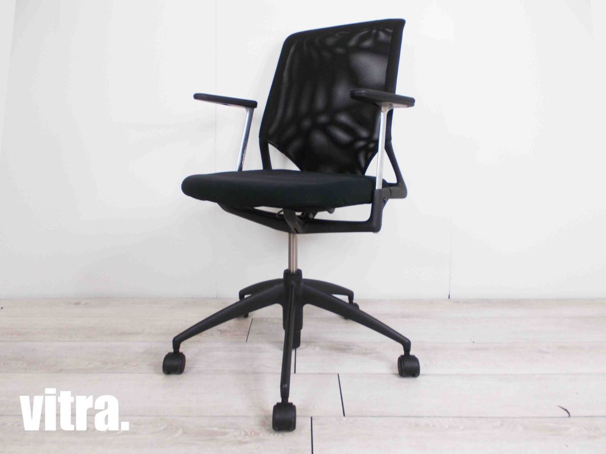 vitra/ヴィトラ　メダ 2 キャスターチェア　アルベルト・メダ　hhstyle
                        メダ２チェア
                                    中古
            