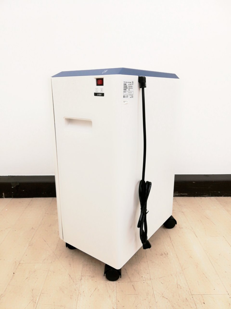 新古品】オフィスシュレッダー OF16J アイリスオーヤマ