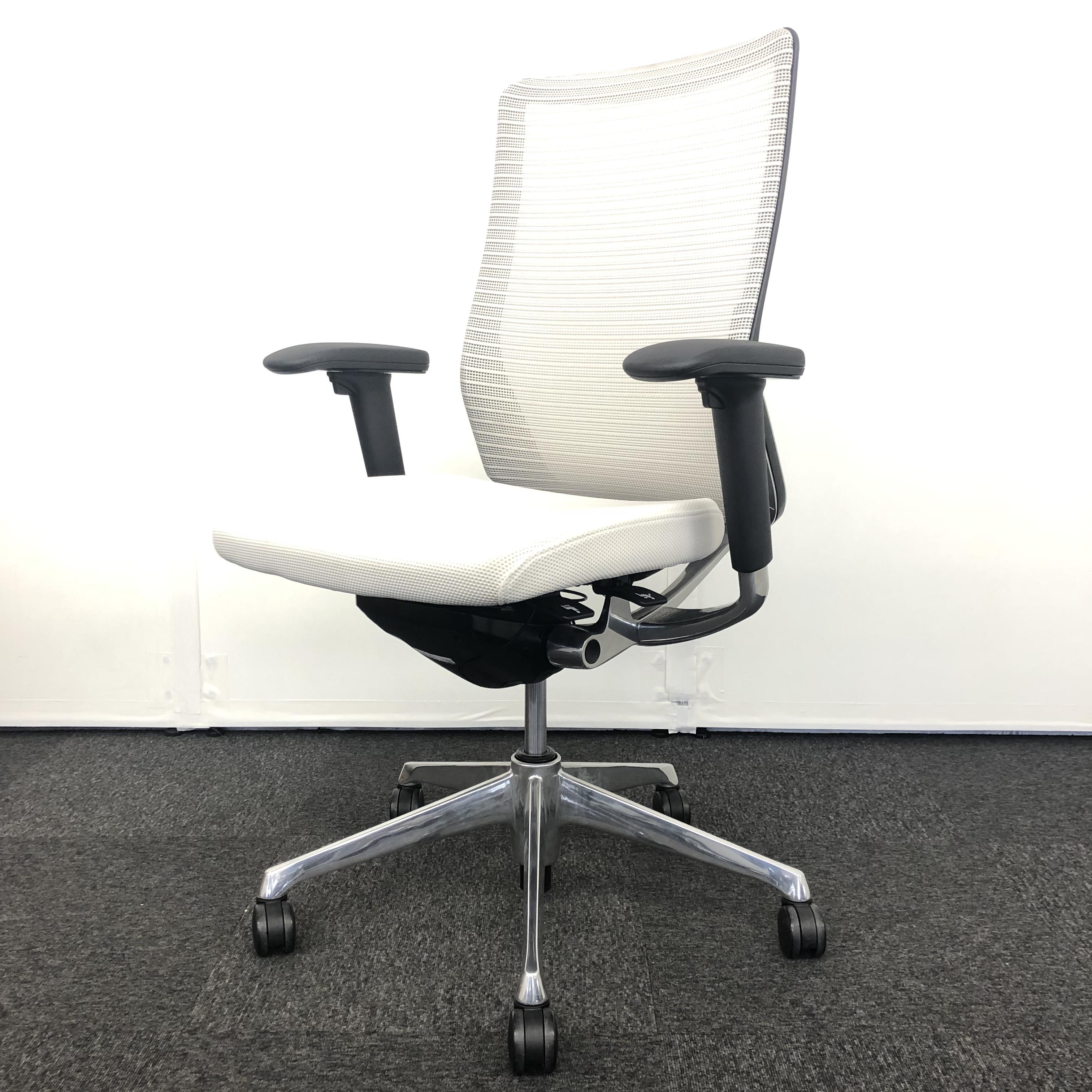 中古】コーラルメッシュ オカムラ/okamura 肘付ハイバックチェア 中古】コーラルメッシュ オカムラ/okamura 肘付ハイバックチェア