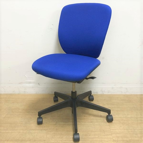 【ロット商品！！】機能満載なのにこの価格！！【コスパ〇】【京都・滋賀・大阪】
                        プラオチェア
                                    中古
            