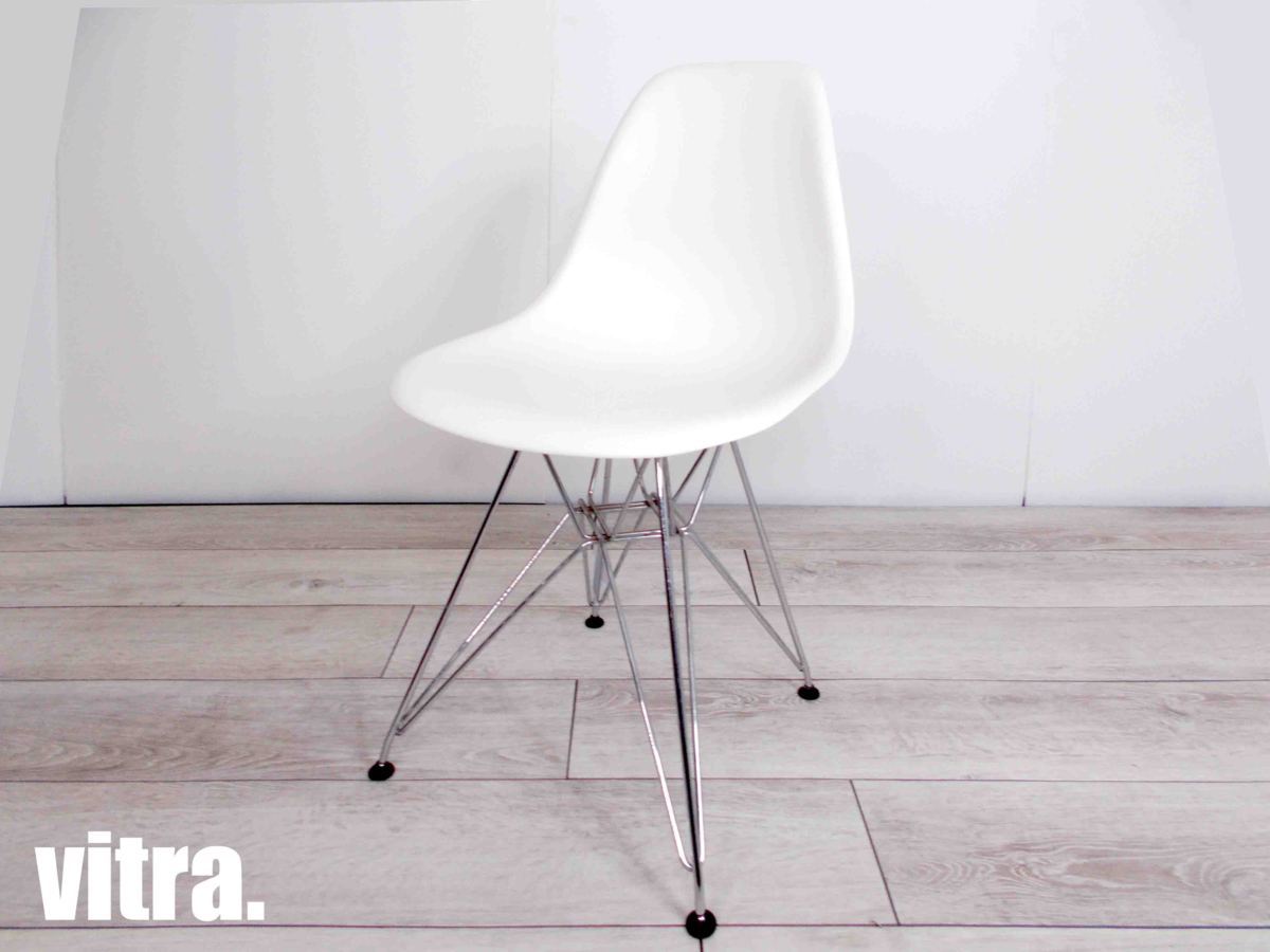 vitra./ヴィトラ　イームズ サイドシェルチェア　DSR　ホワイト　エッフェルベース
                        その他シリーズ
                                    中古
            