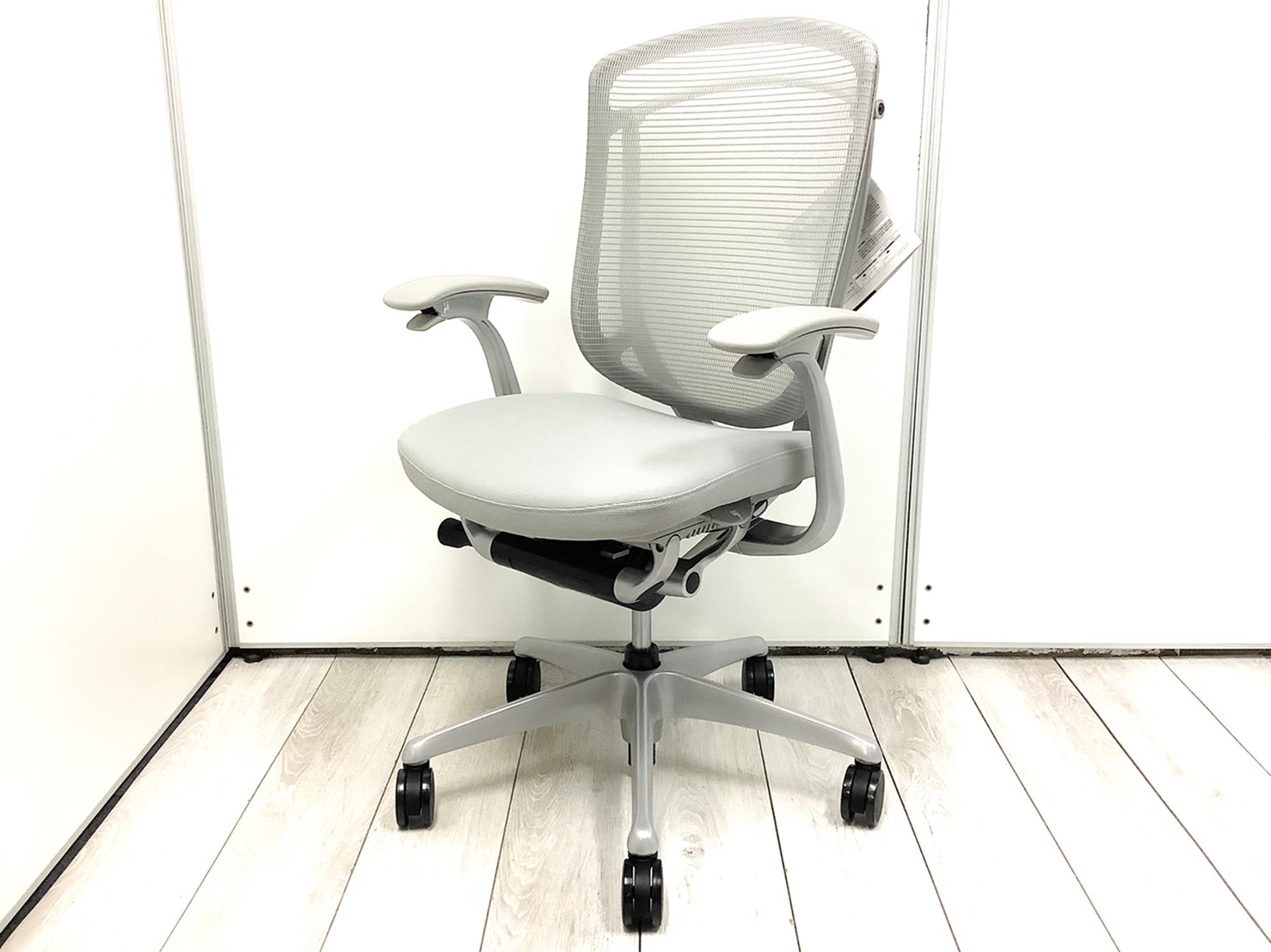 中古】コンテッサ セコンダ CC43GA FPC3 オカムラ/okamura 肘付