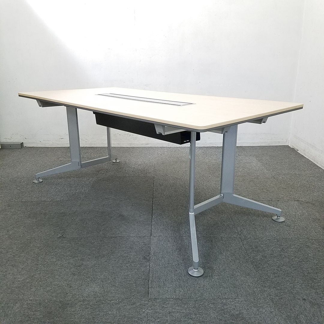 春日市発 コクヨ ボート型会議テーブル WT110シリーズ KOKUYO