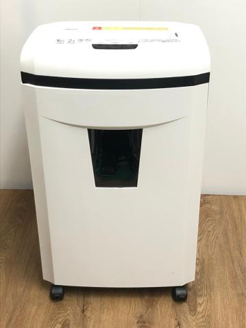 【コンパクトサイズで最大17枚カット！】■クロスカットシュレッダー(A4用紙対応)　Asmix（スミックス） S72　■未使用品がお買い得！
                        Asmix
                                    中古
            