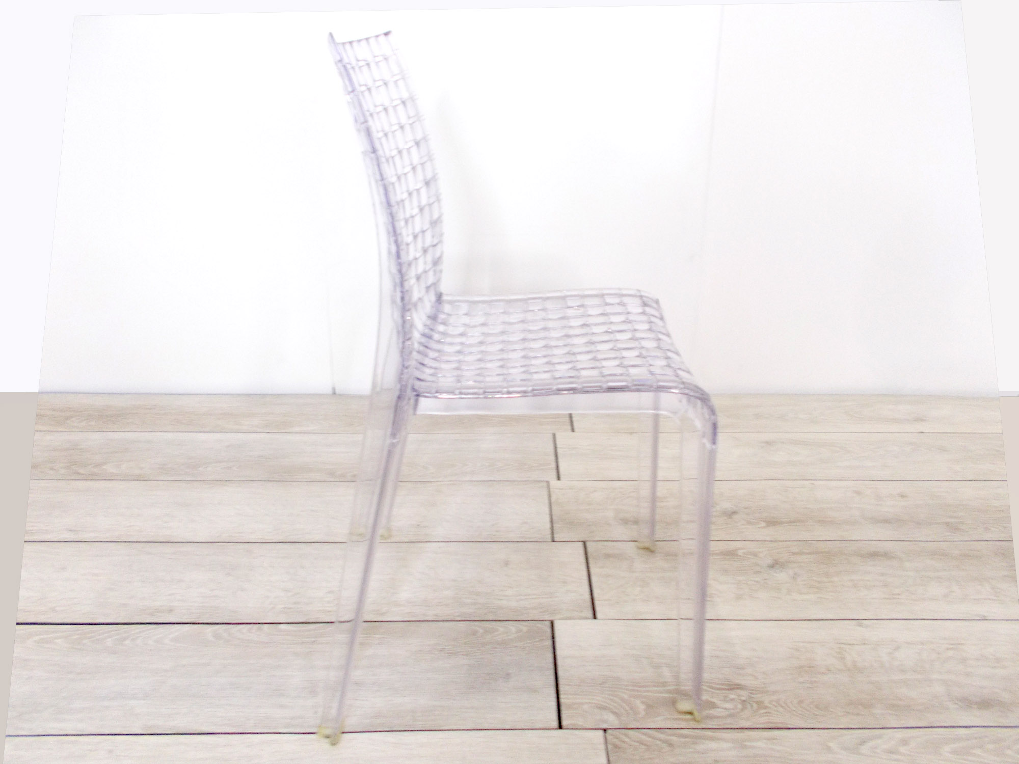 tom　Kartell カルテル　アミアミチェア　クリスタル アミアミ｜Kartell｜カルテルオフィシャルサイト｜イタリア製