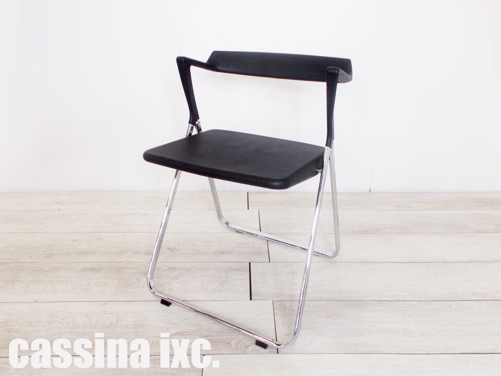 お気に入り】 Cassina ixc. フォールディングチェア TUNE 折り畳みイス